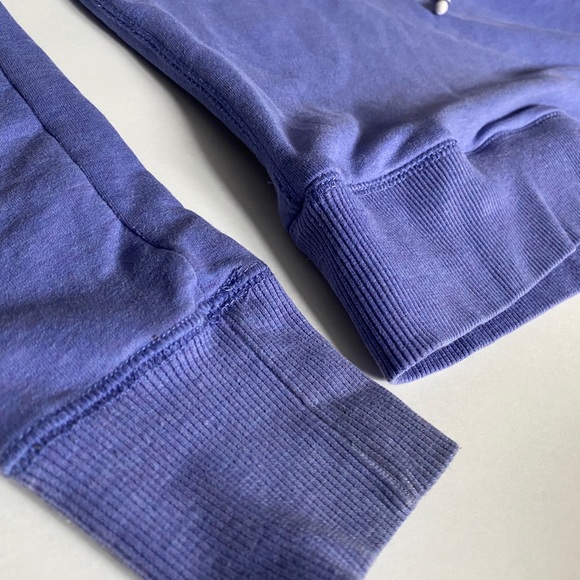 Garage Cropped Hoodie - Picture 3 of 4